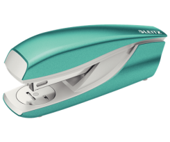 Степлер Leitz Wow cкоба №24/6 26/6 до 30 аркушів бірюзовий металік (5502-10-51)